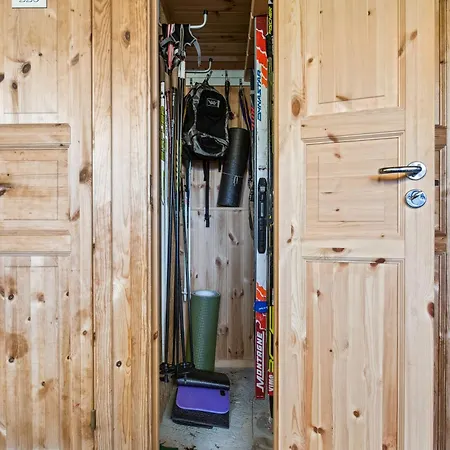 Stor Barnevennlig Апартаменты *